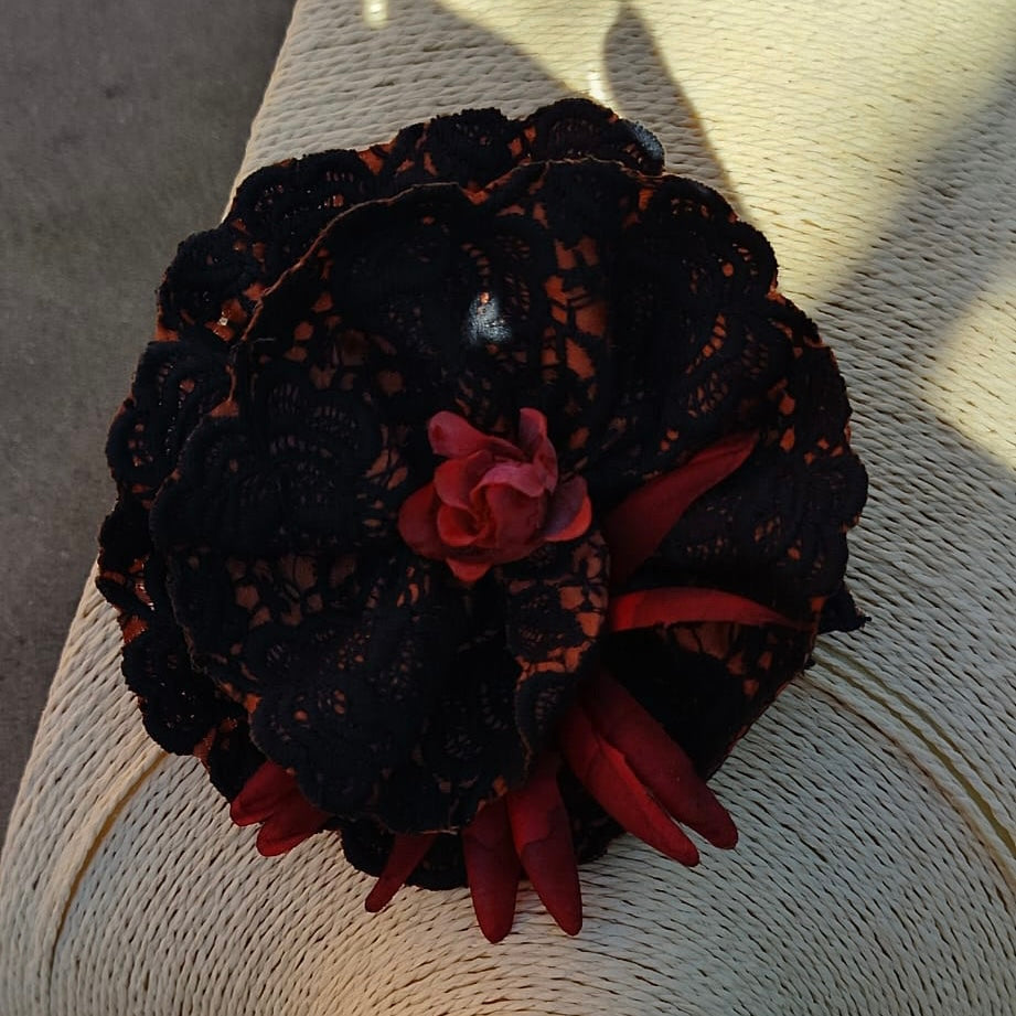 flower-shaped fabric pin 13x12 cm