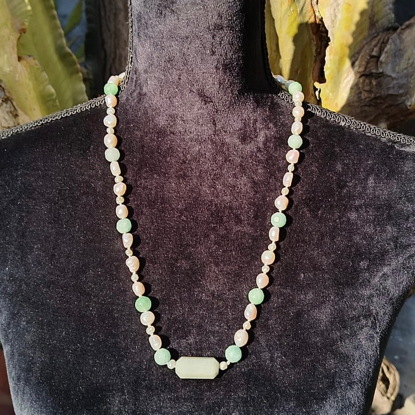 collana cm 64/70 in perle e giada