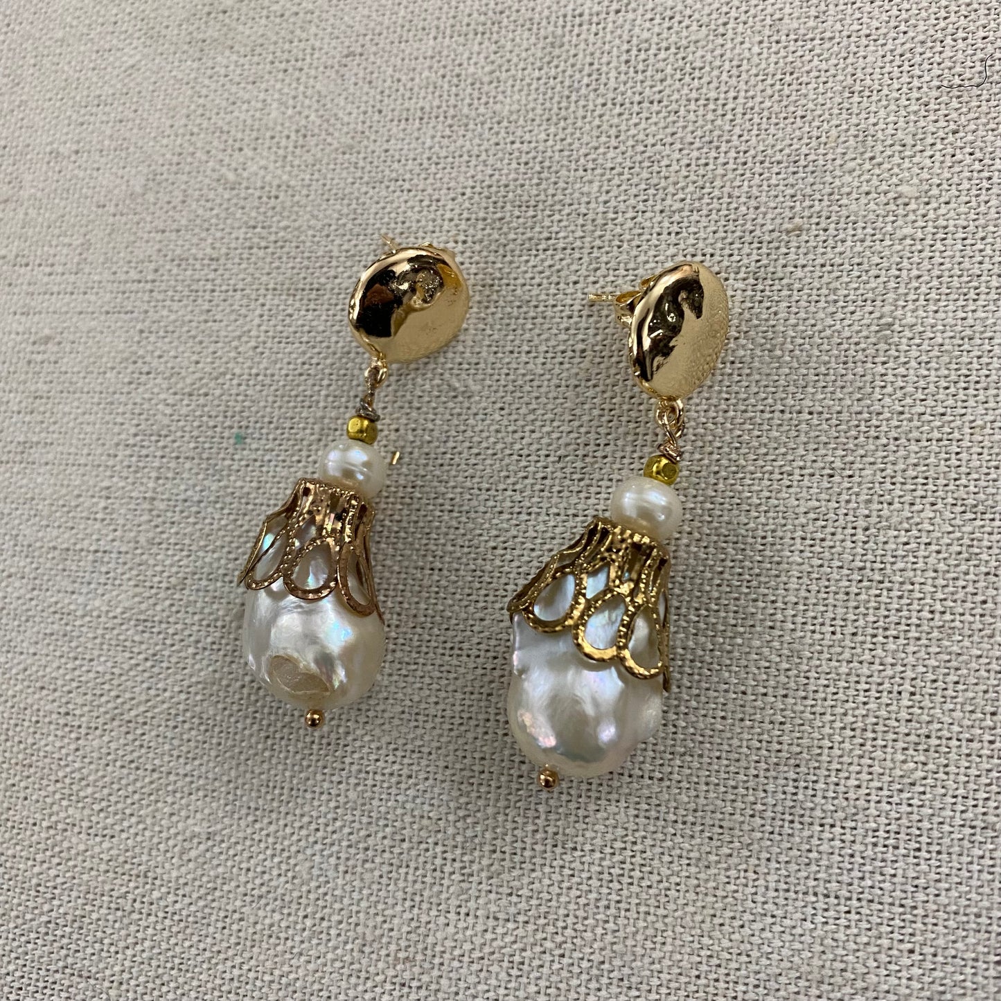 🆕 bronze and pearl earrings