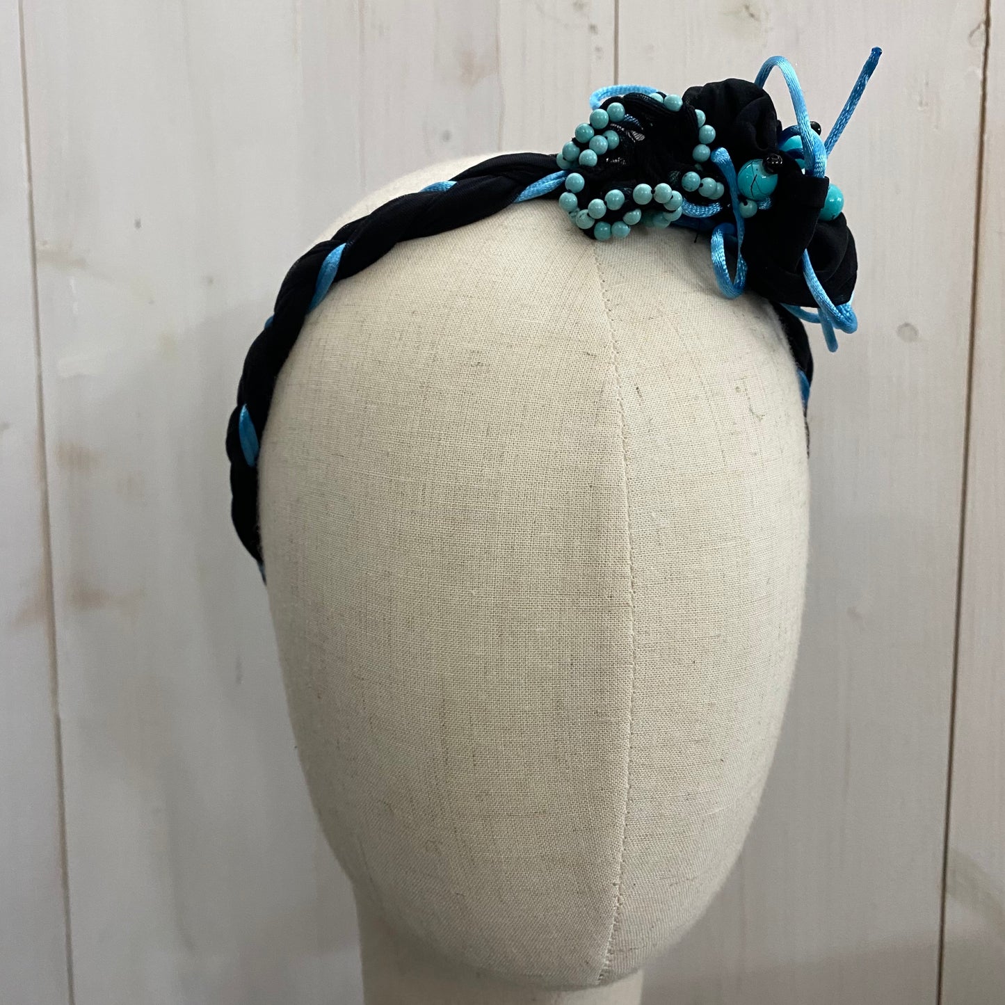 🆕 embroidered hair band