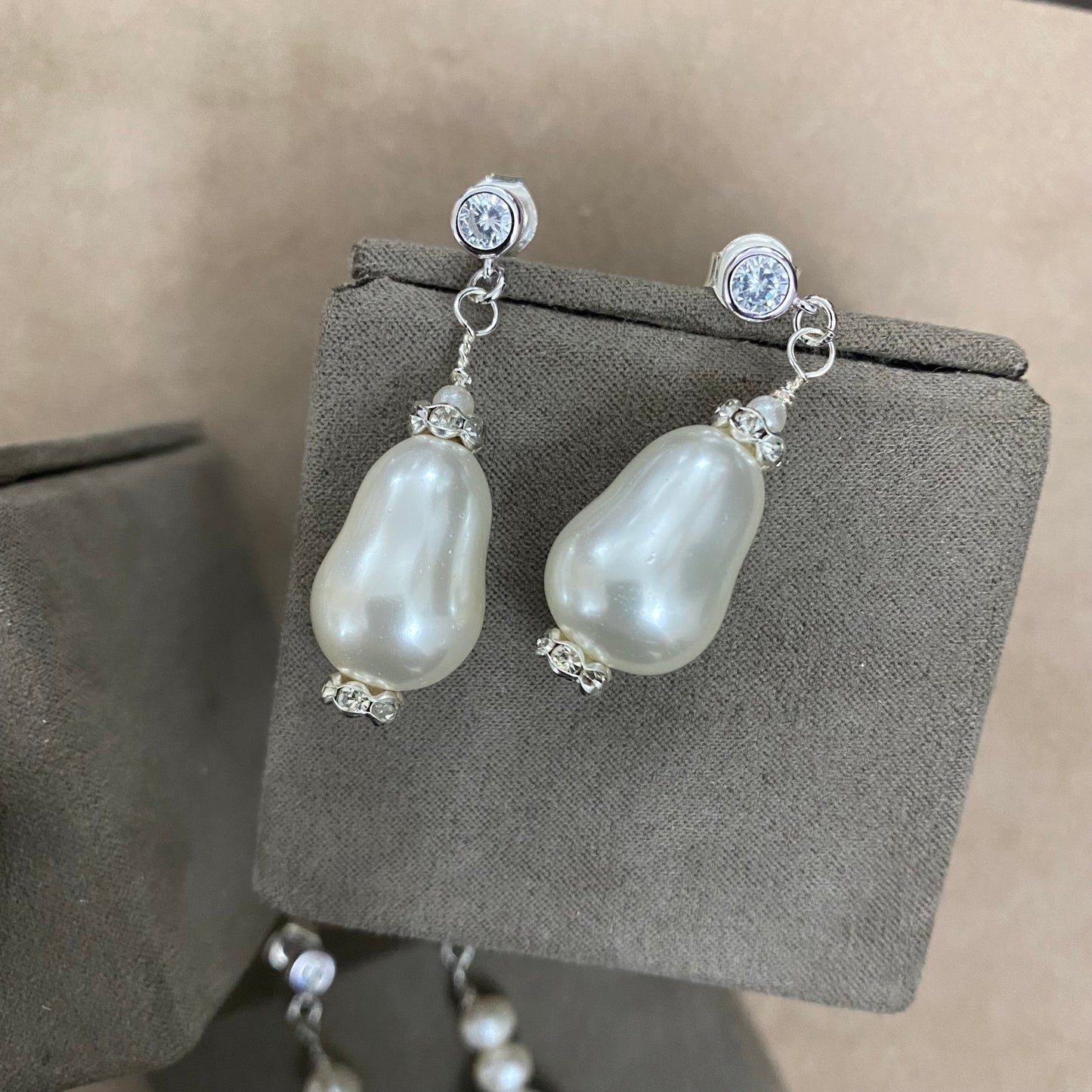🆕 silver earrings with zirconia and pearls