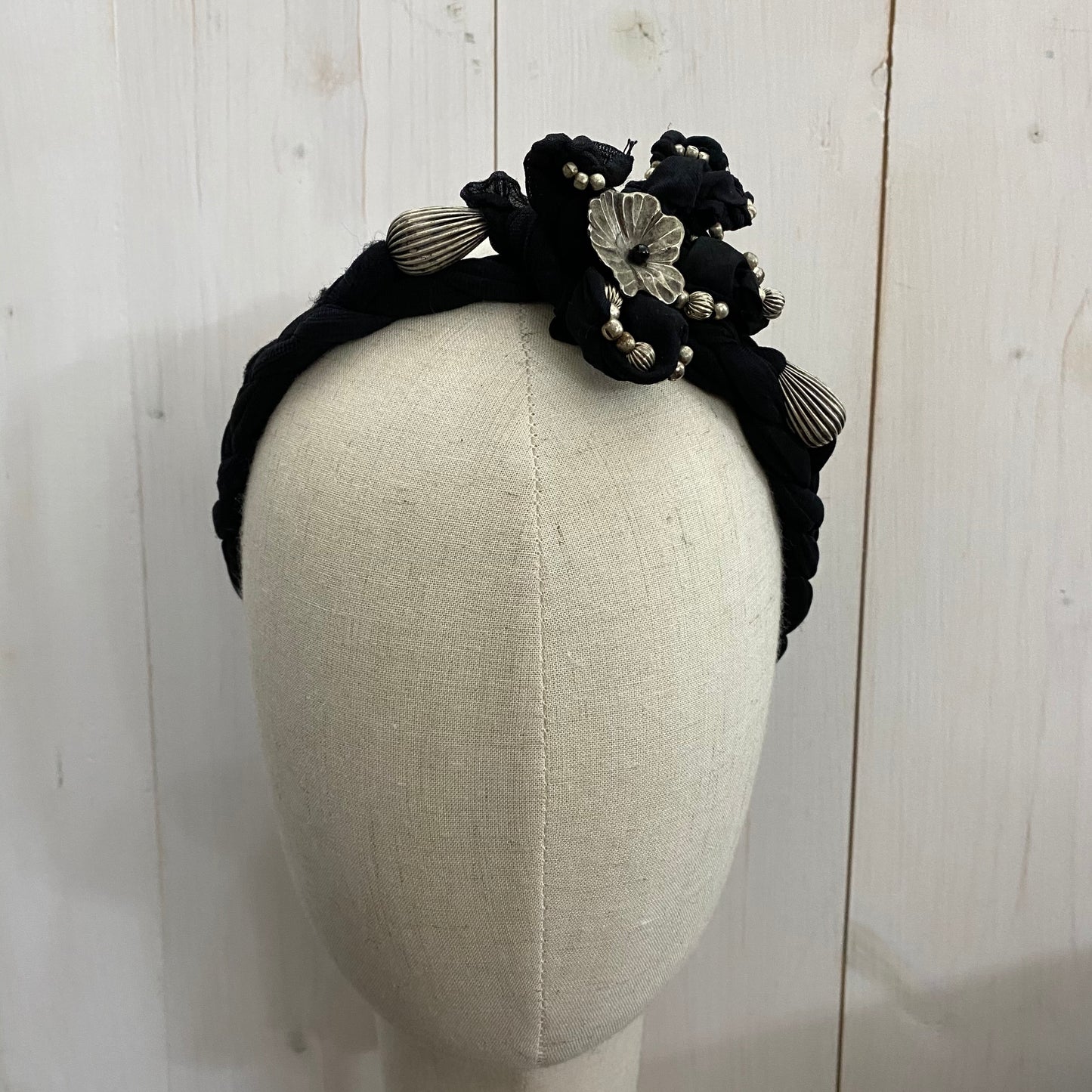 🆕 embroidered hair band