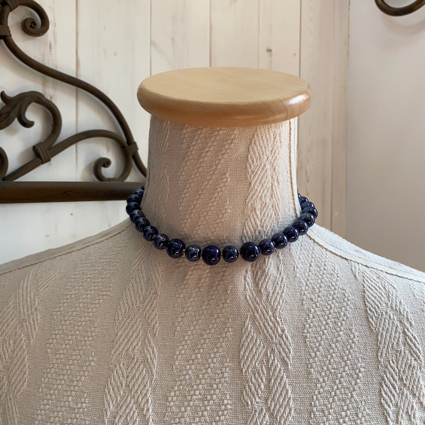 53.5 cm necklace in ceramic and hematite