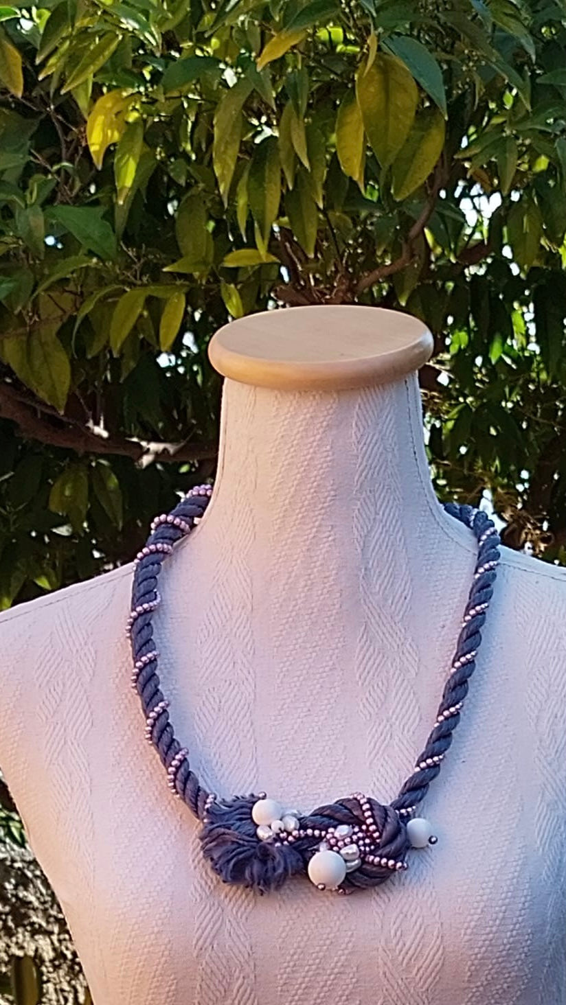 collana cm 79 in cordone, perle, perline e agata