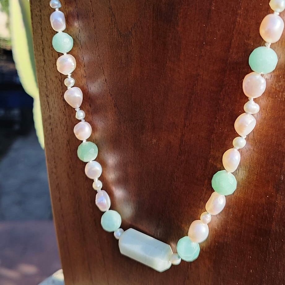 collana cm 64/70 in perle e giada