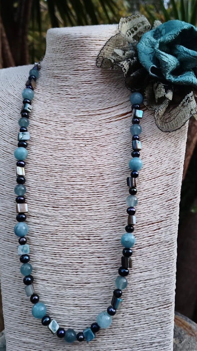 collana cm 75 in angelite, acquamarina, madreperla e perle di fiume