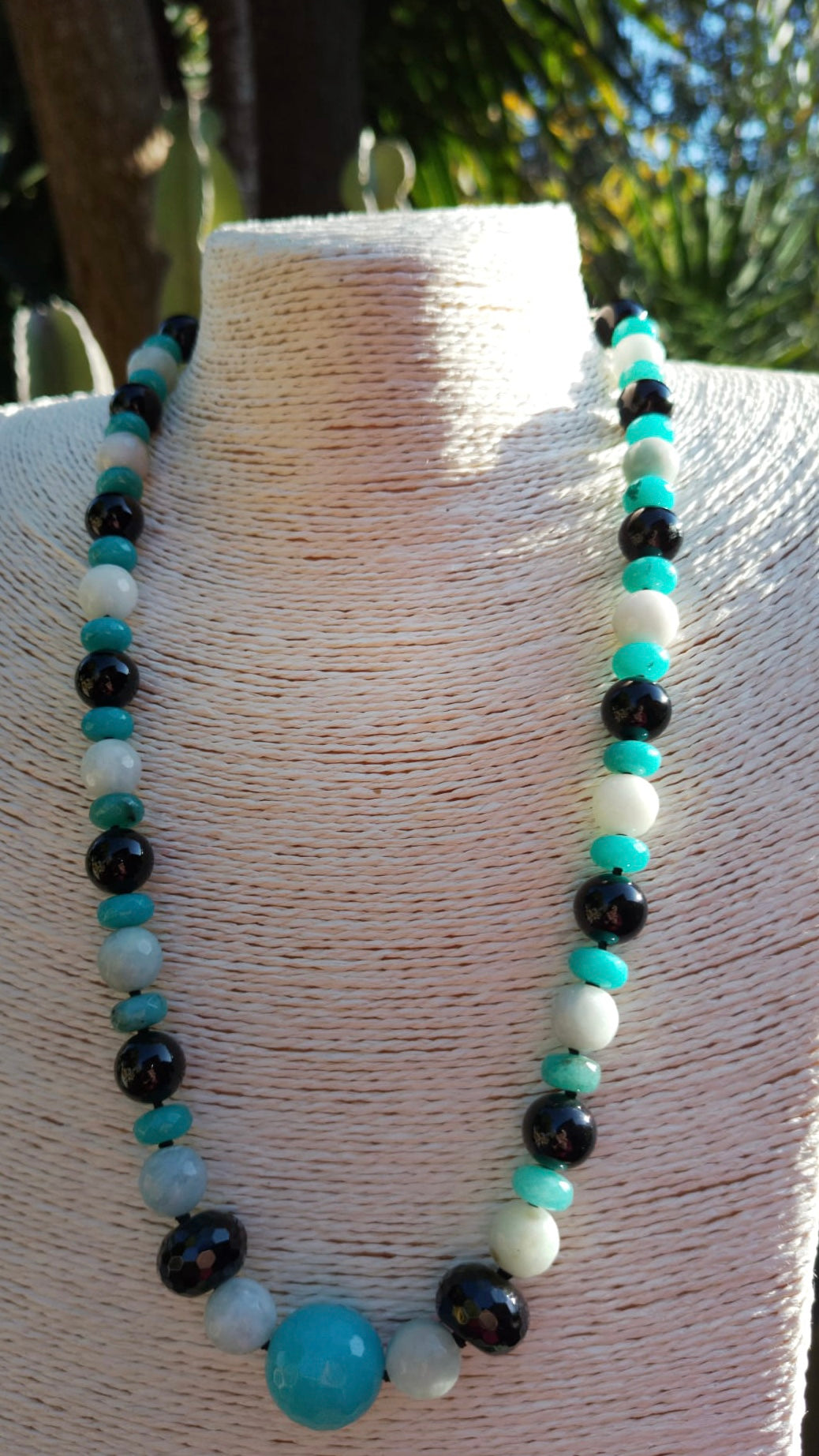 Collier de 64,5 cm en argent, aigue-marine, onyx et turquoise