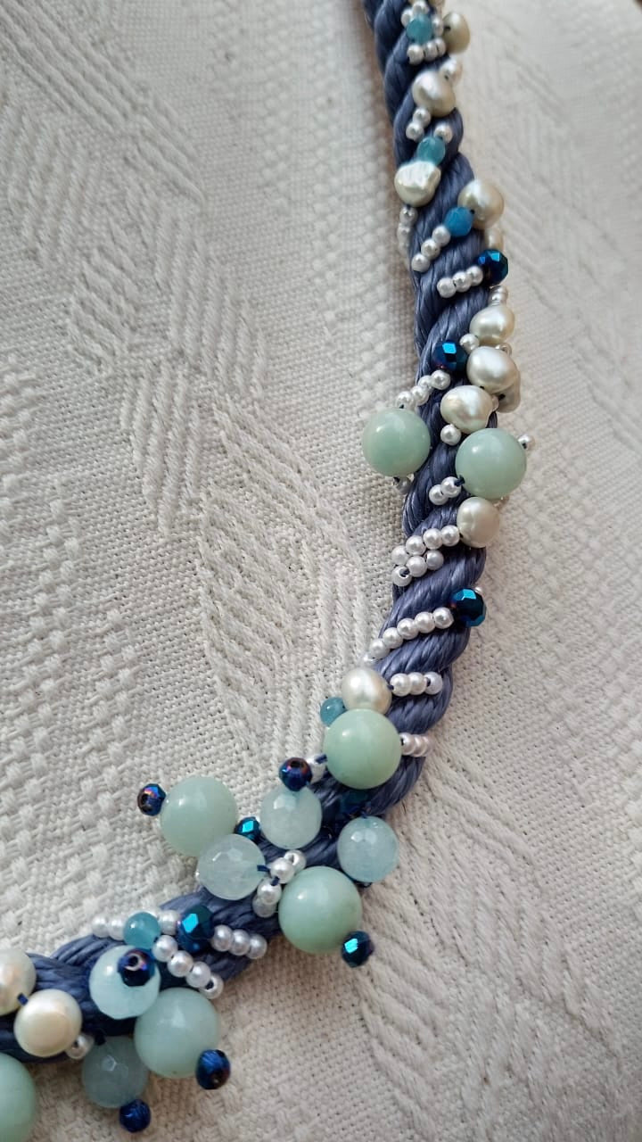 78 cm necklace in cord, river pearls, angelite, amazonite and beads