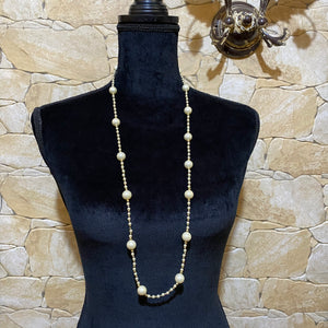 collana lunga in perle ed ematite 15